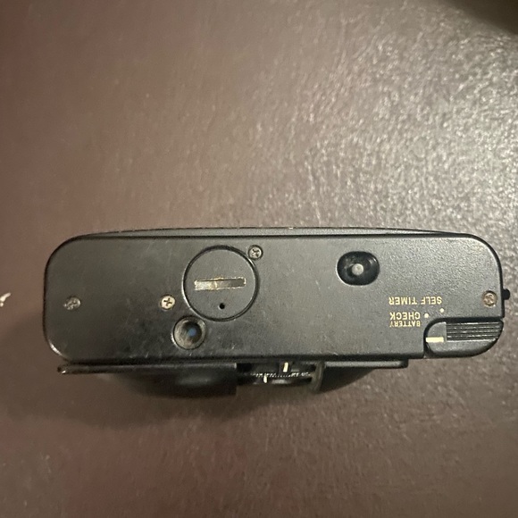 Vintage Olympus XA2 Camera - Picture 4 of 4